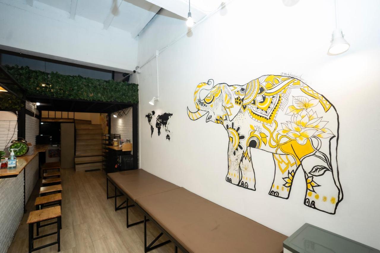 Liberta Hostel Bangkok Extérieur photo