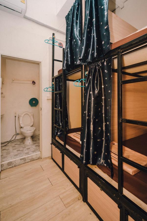 Liberta Hostel Bangkok Extérieur photo