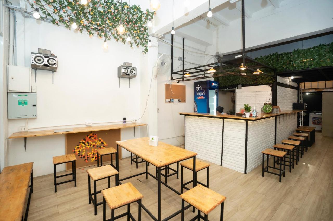 Liberta Hostel Bangkok Extérieur photo