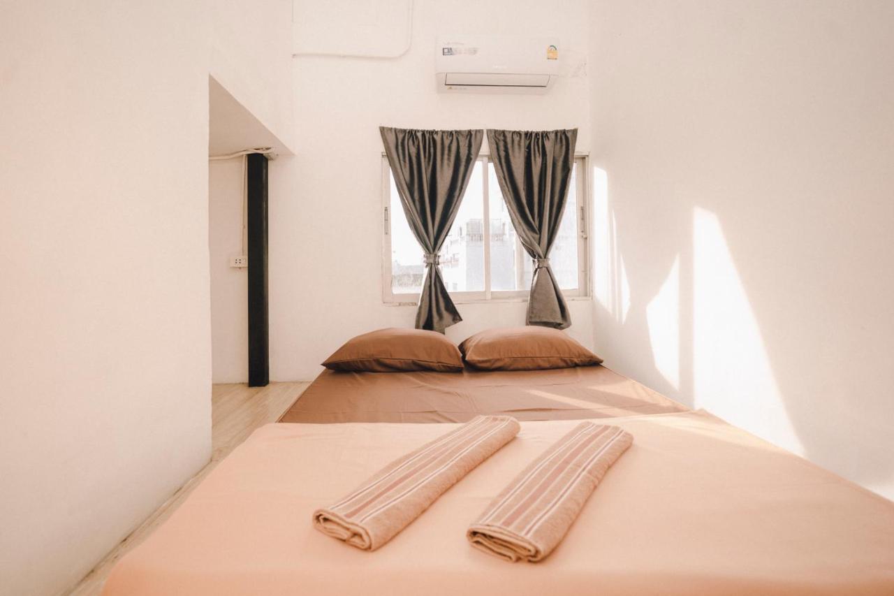 Liberta Hostel Bangkok Extérieur photo