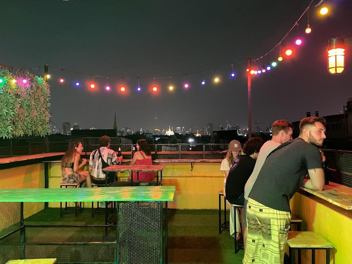 Liberta Hostel Bangkok Extérieur photo